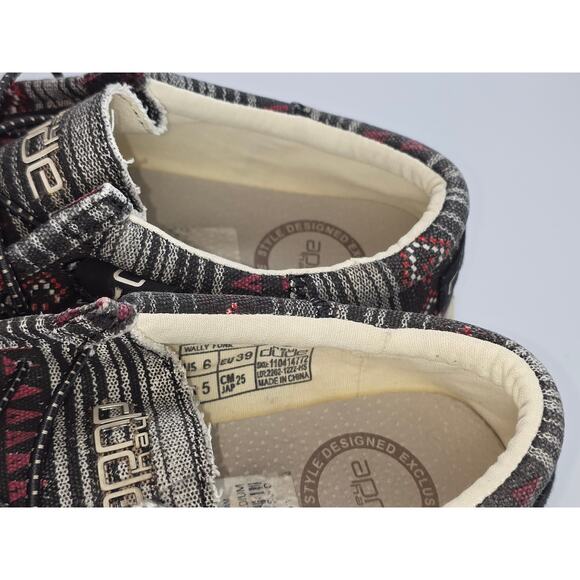 Hey Dude Mens Wally Funk Black Merlot Aztec Size 6 Rare Exclusive Travel Casual main image 5